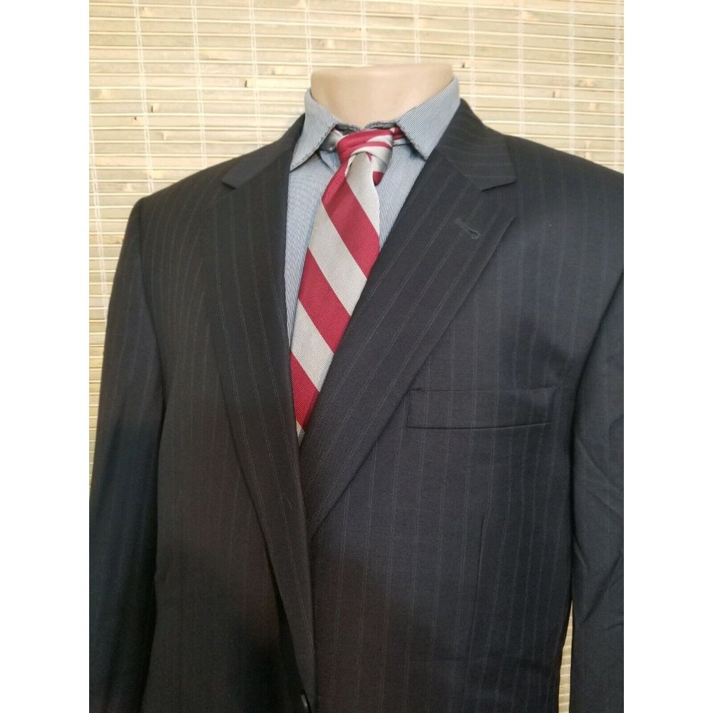 JOS A. BANK 46R SIGNATURE COLLECTION MENS SPORT COAT NAVY BLUE W/PINSTRIPES B347